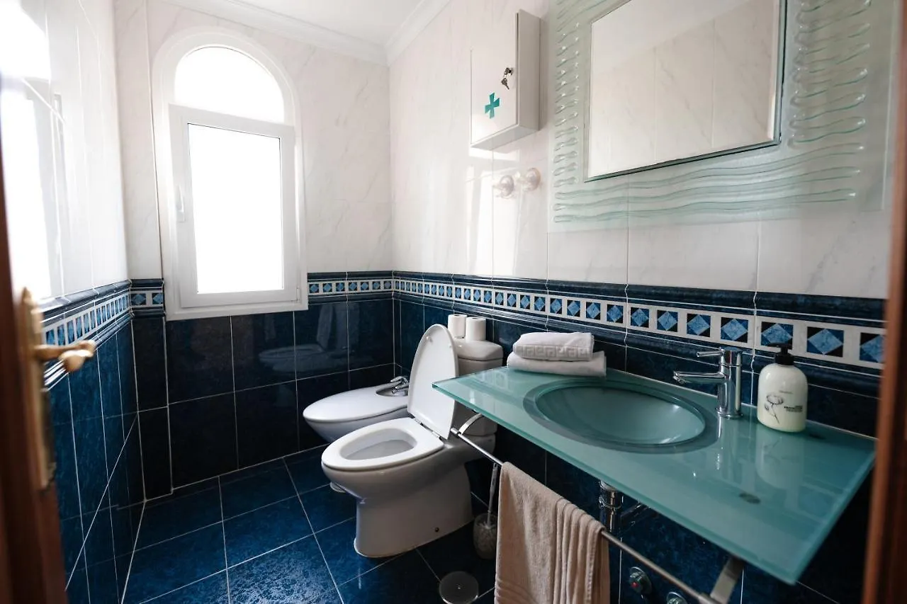 Villa Faya On The First Ocean Line With New Heated Pool Los Cristianos